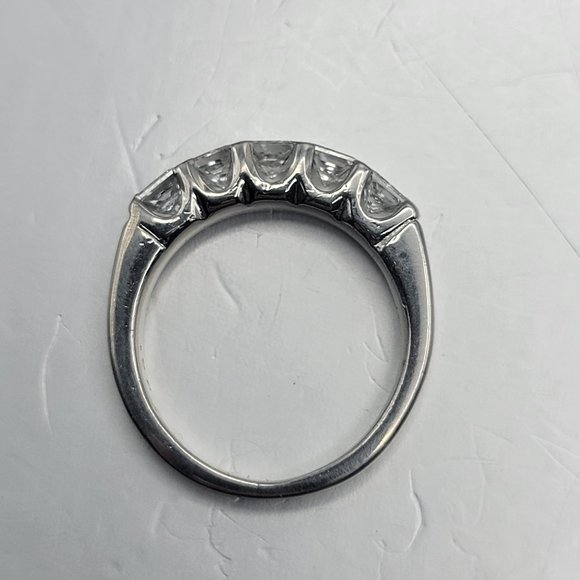 Platinum .98ctw H VS2 Diamond Ring - Picture 6 of 8